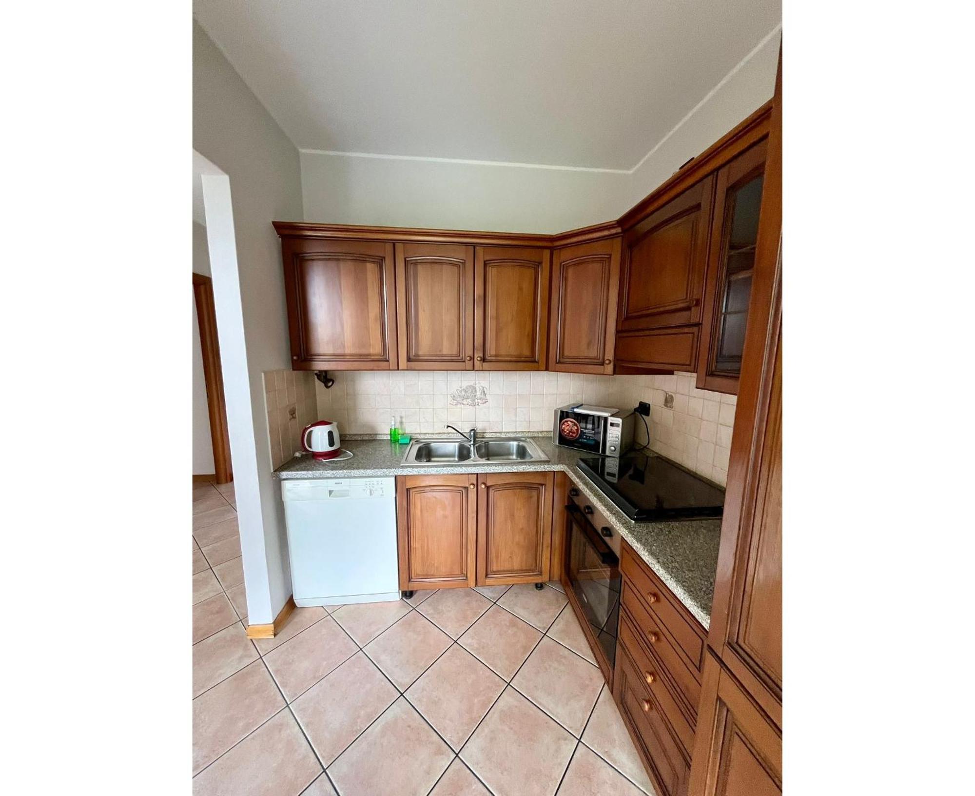 Apartment With Garden And Garage Dongo - Larihome A28 Εξωτερικό φωτογραφία